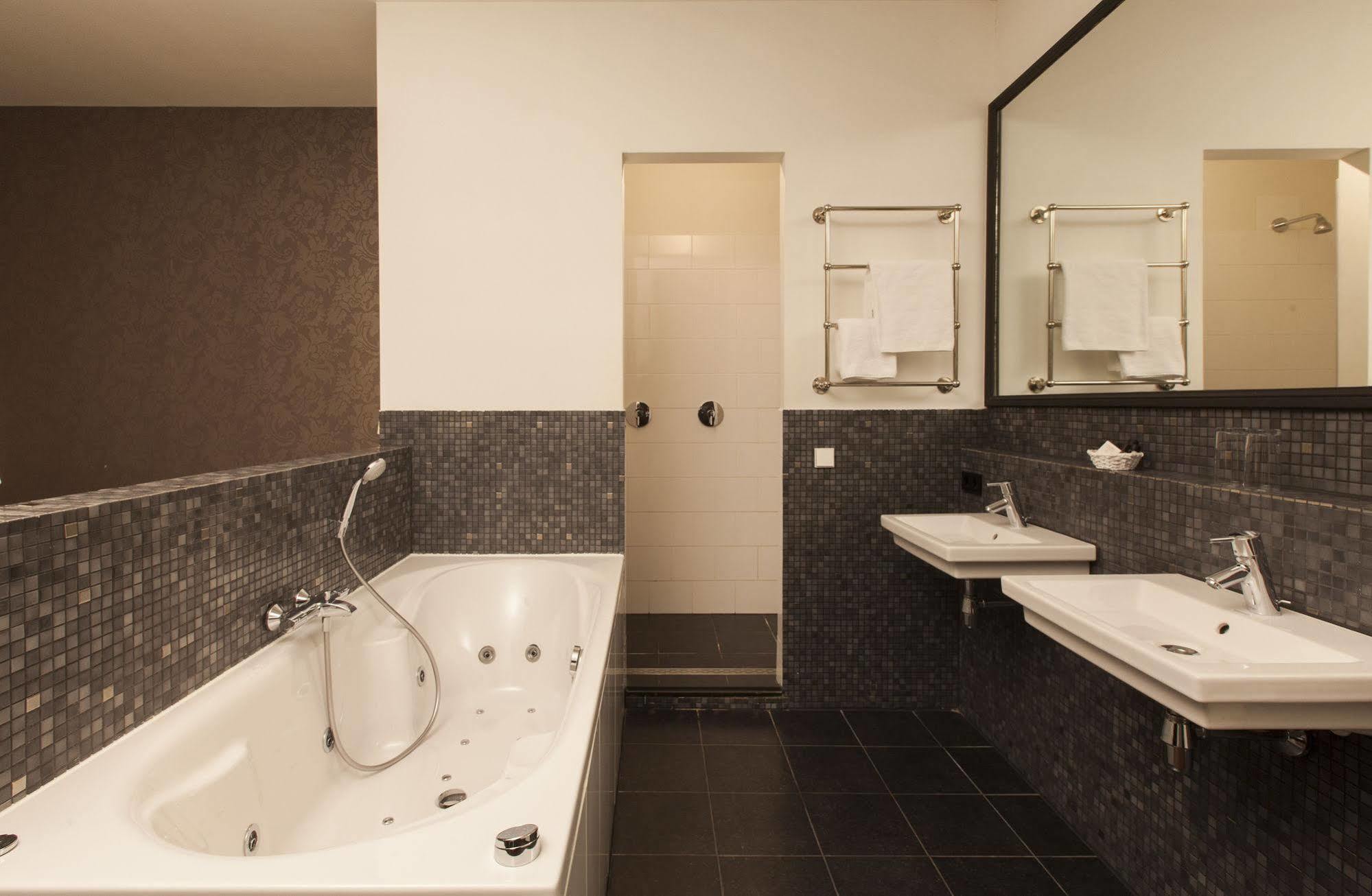 College Hotel Alkmaar Dış mekan fotoğraf